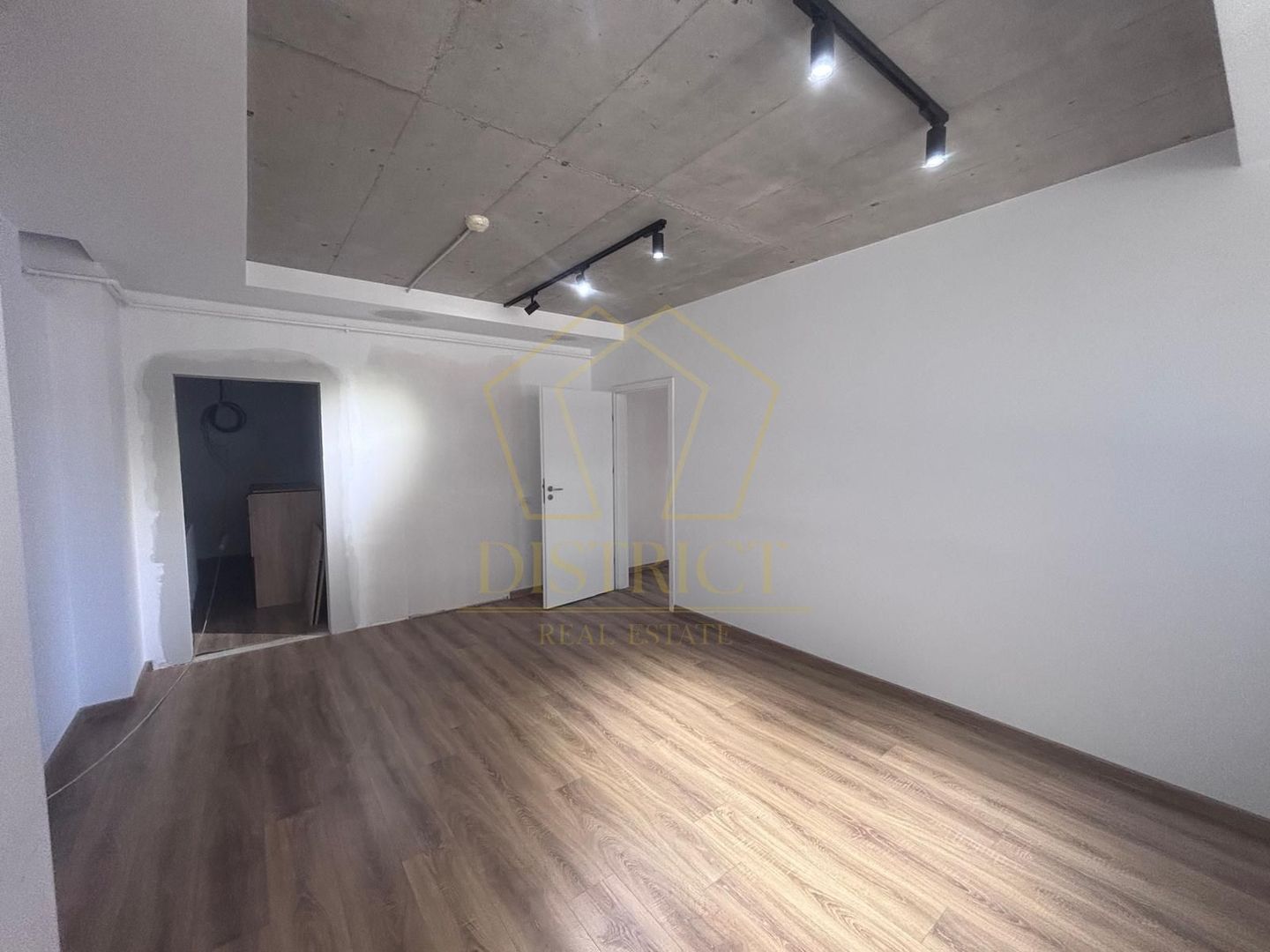 COM 0% Spatiu comercial 100mp, bloc nou | XCITY TOWERS - Poză 7