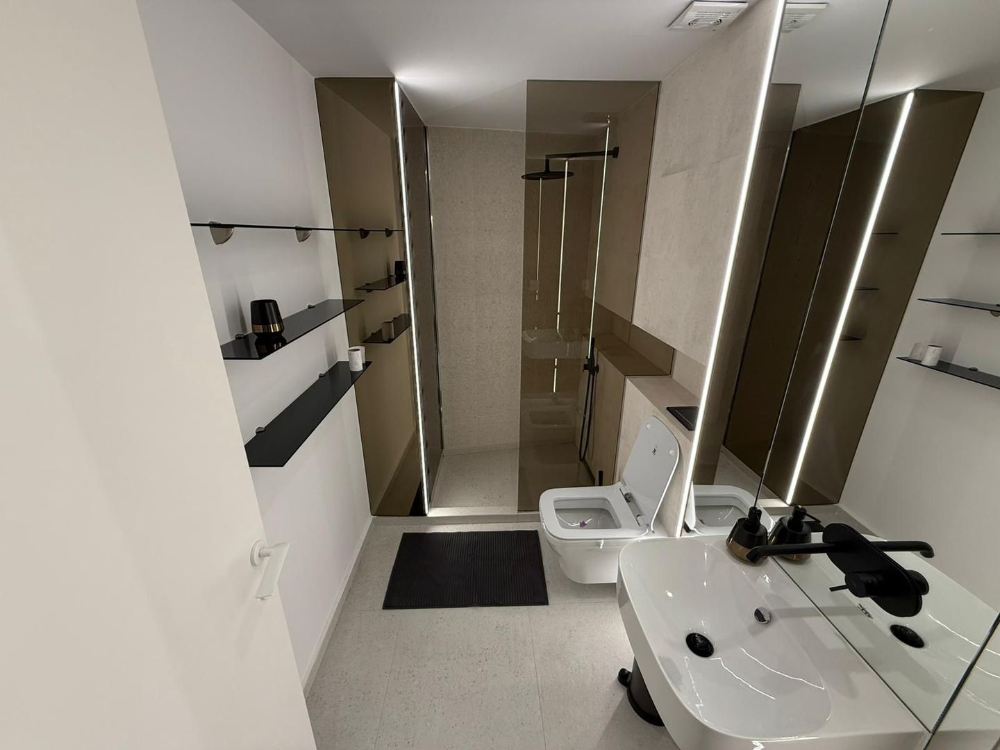 GARSONIERA COTROCENI, MASINA SPALAT VASE, BUCATARIE INCHISA, METROU - Poză 8