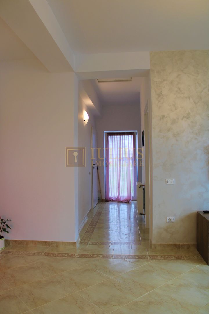 Imobil deosebit, curte spatioasa, centrala proprie, loc de parcare! - Poză 21