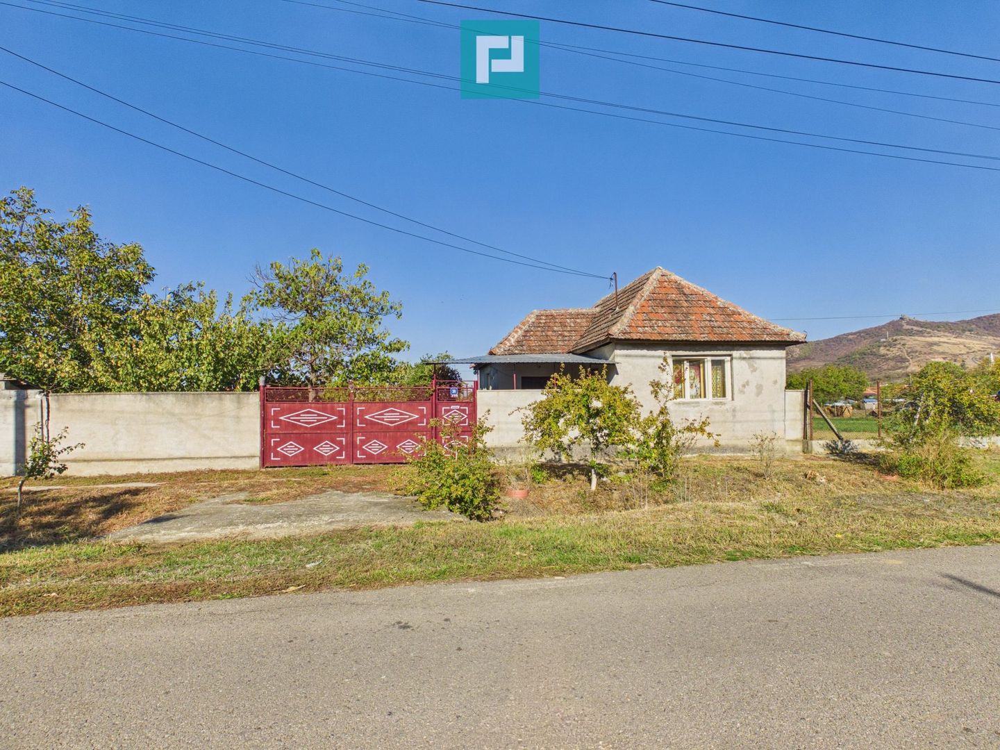 Casă din cărămidă cu teren 1570 mp, Șiria - Poză 1