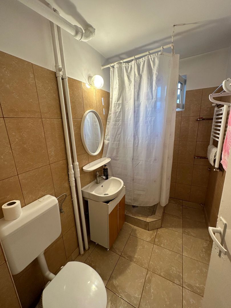 Apartament 2 camere P-ta 700 - Poză 4