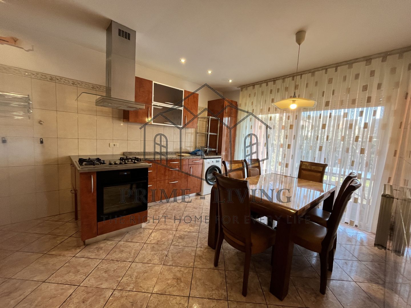 VILA CU 7 CAMERE IN COMPLEX REZIDENTIAL IN IANCU NICOLAE - Poză 11