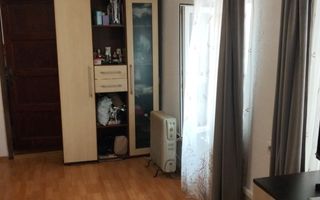 Casă în Piața Unirii – Curte, Parcare și Potențial de Mansardare - Poză 1