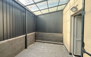 Casa insiruita cu finisaje moderne in cartierul Europa! - Poză 17