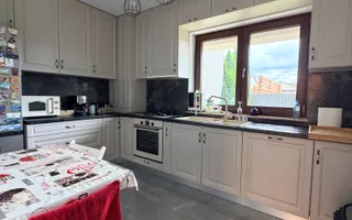 Casă de închiriat – 3 camere, Cartier Izvor, Tărlungeni - Poză 14