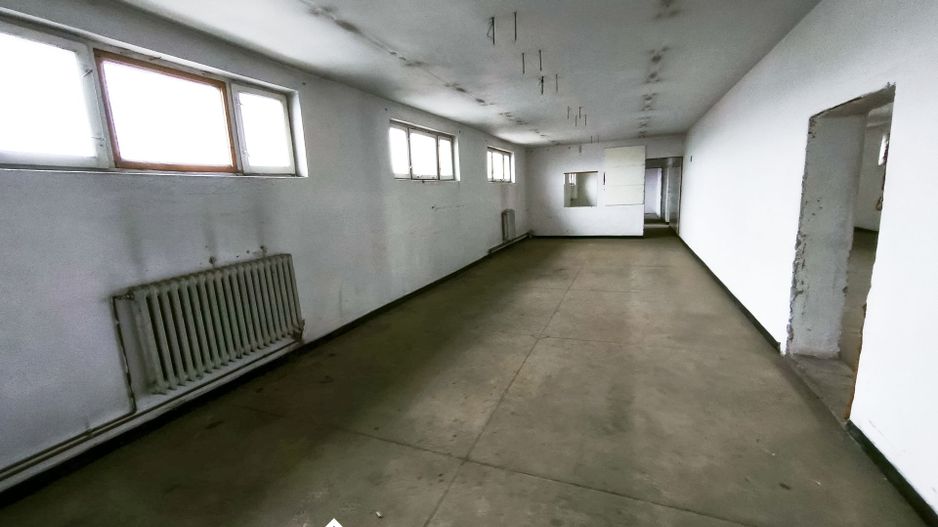 Cladire P+2  1000 mp utili 700 mp teren Semicentral - Poză 2