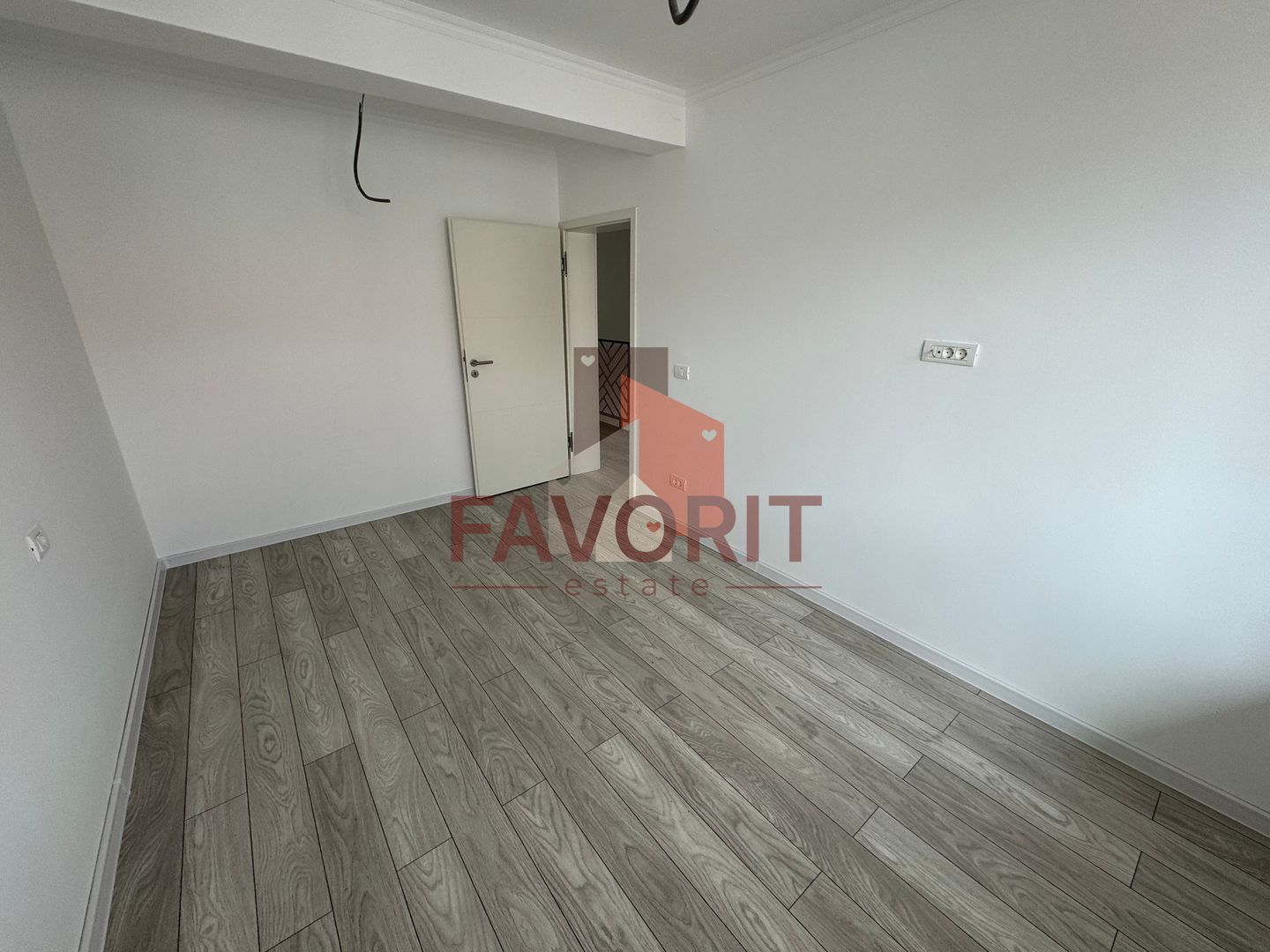 Finisaje la alegere. Vatra veche a satului. La asfalt - Poză 8