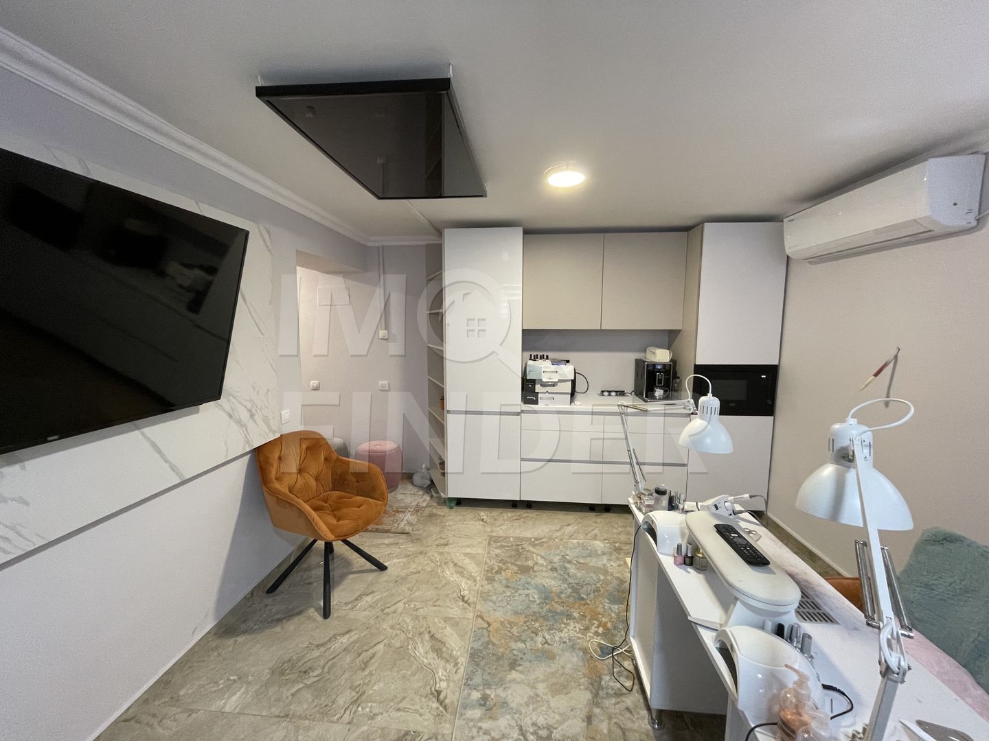 Vanzare doua spatii tehnice, zona Banca Transilvania, Buna Ziua - Poză 1