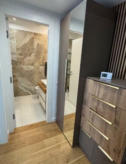Apartament premium 2 camere, terasă, 2 parcări, prima închiriere - Poză 6