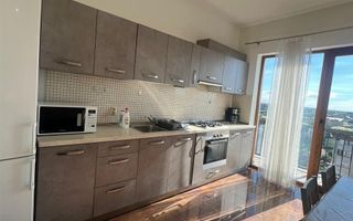 Apartament cu 3 camere  Nufarul - Poză 2
