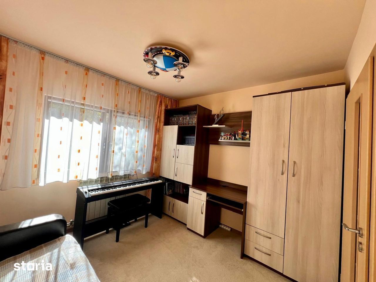 Proprietar vand apartament cu 3 camere, centrala+ baxa, zona Girocului - Poză 7