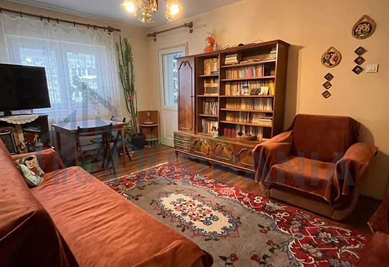 Ap. 3 cam. decomandat - # - Str. Petre Țuțea, Nicolina 1 - Poză 2