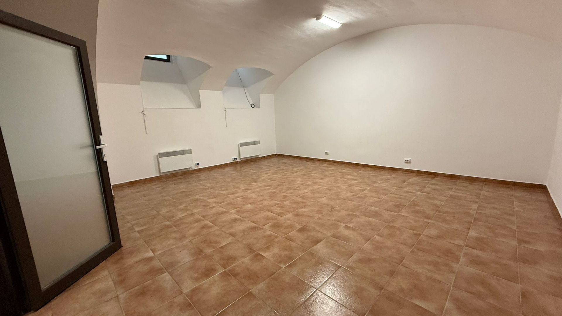 Ultracentral – Str. Lucian Blaga | Acces individual | Parcare în curte - Poză 10