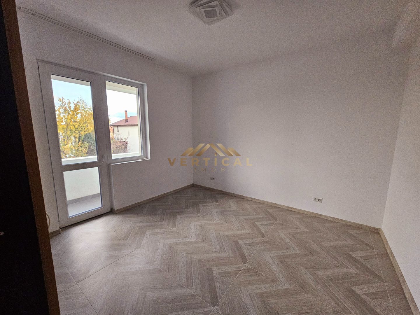 De inchiriat vila 4 camere - intrare comuna Berceni - Poză 15