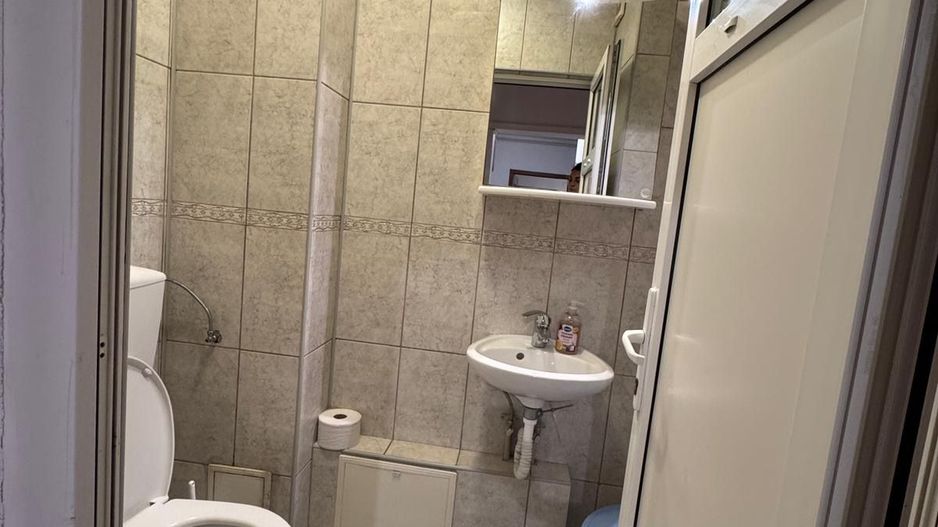Apartament incapator cu trei camere, zona Iancuui - Poză 7