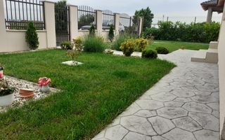 Locuinta individula cu garaj - Poză 1