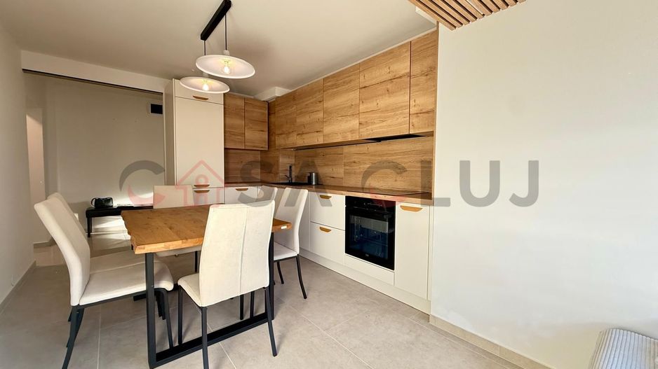 Apartament renovat, etaj intermediar, zona Năsăud - Poză 7