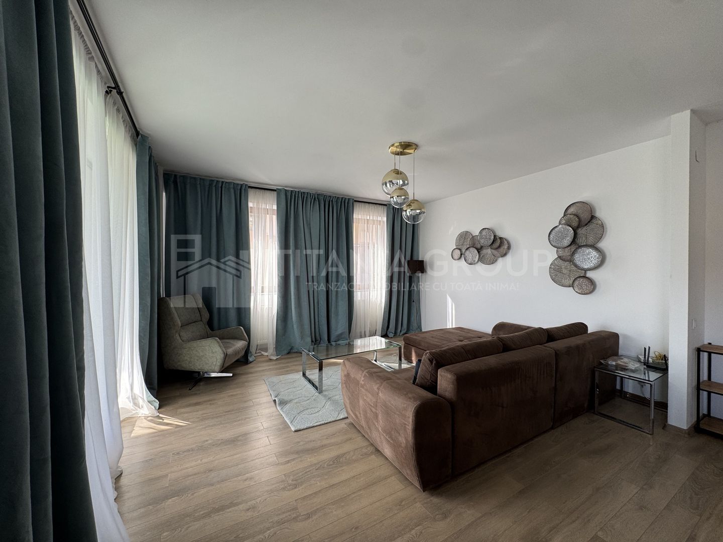 Apartament 2 camere + terasă amenajată și parcare – Season Residence - Poză 1