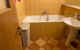 De Închiriat Apartament 2 Camere, Decomandat Calea Calarasilor - Poză 5
