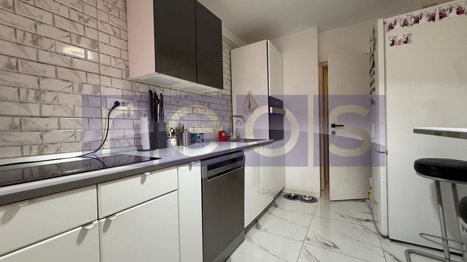 VÂNZARE 3 CAMERE | ZONA TITAN | LOC DE PARCARE - Poză 10