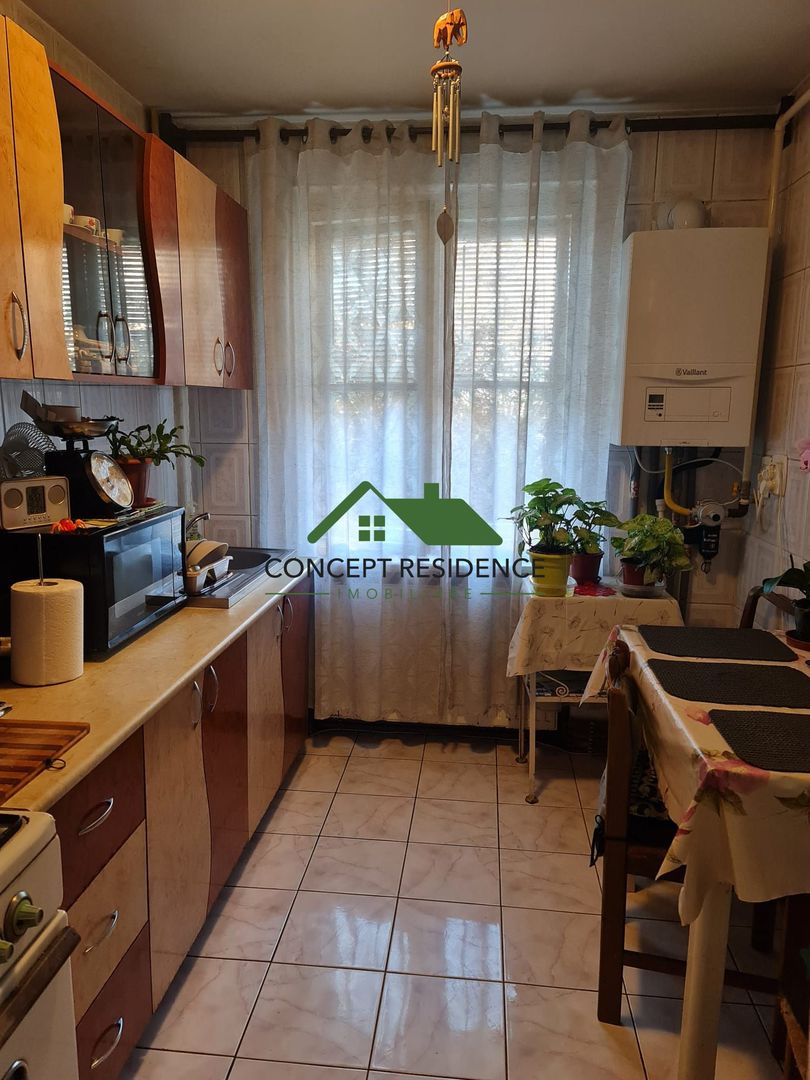 Vand apartament 2 camere, Babes - Poză 1