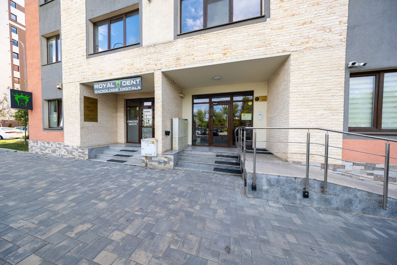 Isaran Coresi-Apartament 3 camere 82 mp loc de parcare si boxa - Poză 27