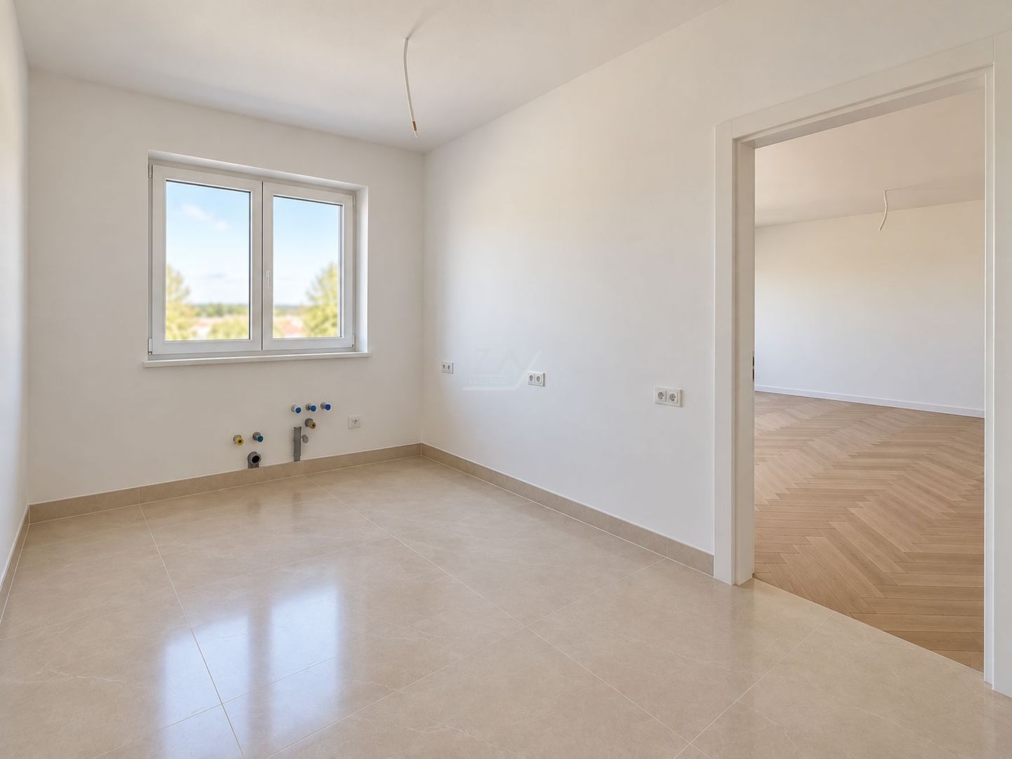 Despartit prin camera tehnica. 5 camere, 3 bai. Dotari premium. - Poză 5