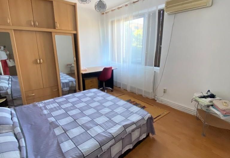 3 camere confort 1 etaj 3 zona Medicina CENTRALA PROPRIE - Poză 12