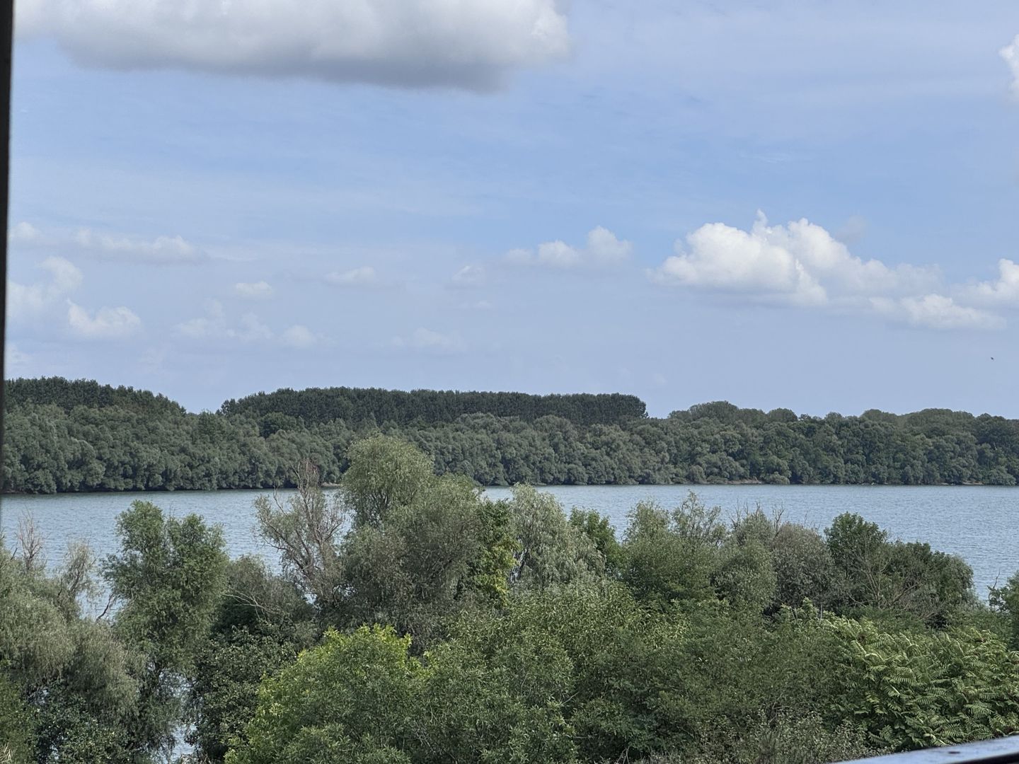 Hotel 25 camere 100 m deschidere DELTA DUNARII teren 12000 mp acces auto - Poză 7