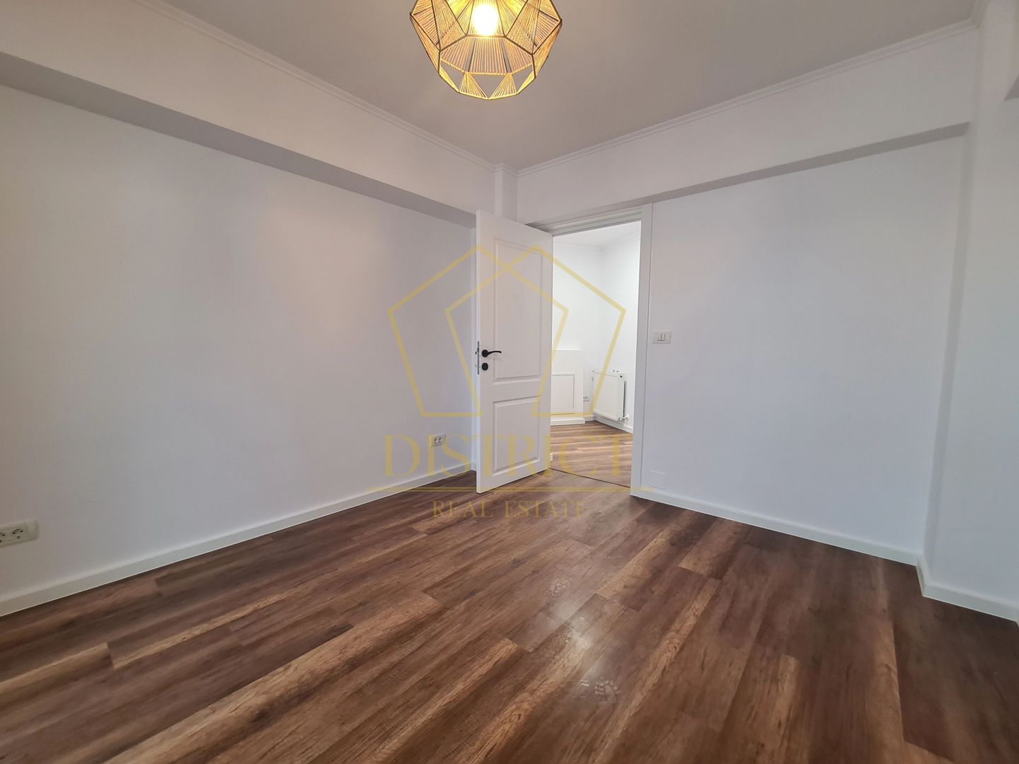 Apartament cu 4 camere renovat integral | Etaj 3 | Calea Sagului - Poză 7