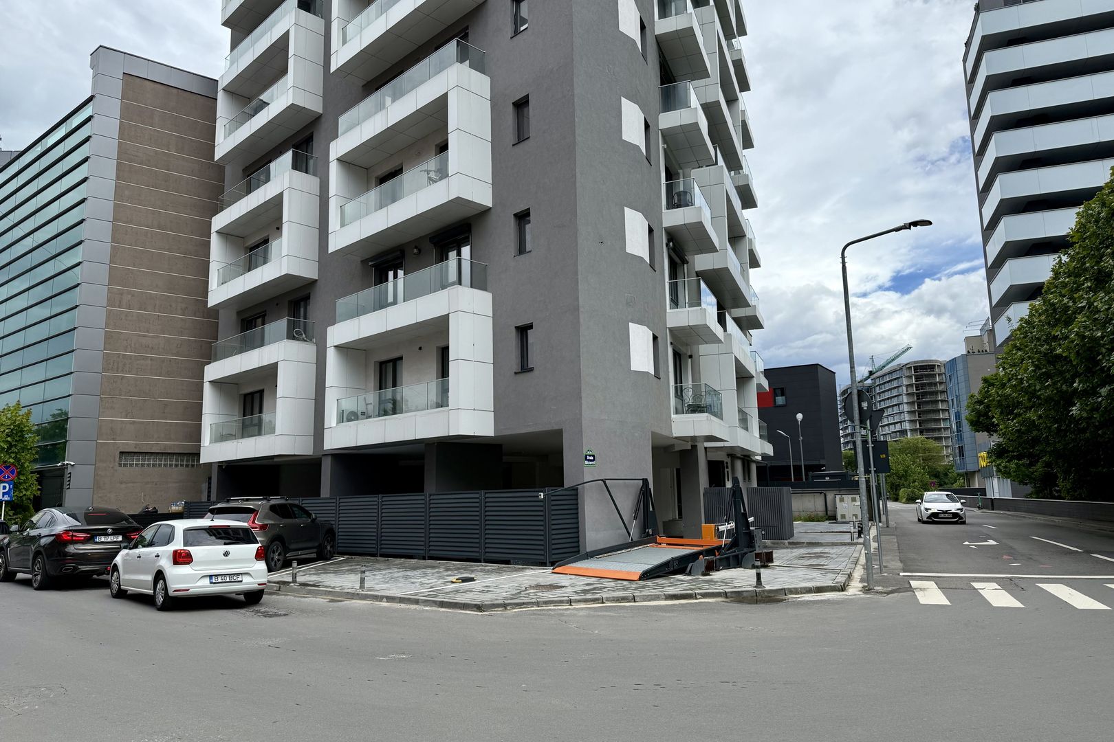 Apartament 2 camere, zona Aviatiei-Aerogării, bloc nou, etaj 1 - Poză 1