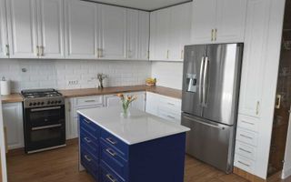 Casa de vanzare 120 mp / curte 300 mp / doua locuri de parcare - Poză 4