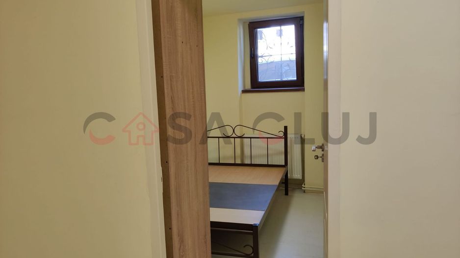 În inima campusului universitar, renovat, ideal pentru investiție sau locuință! - Poză 5