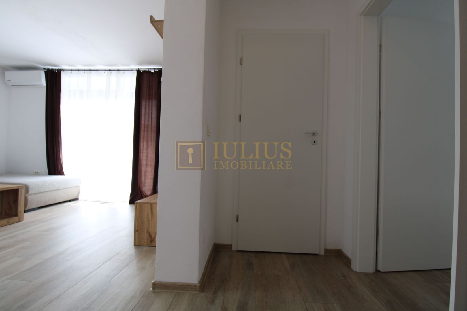 Apartament 2 camere, 3 balcoane, loc de parcare, centrala proprie, Dumbravita - Poză 7