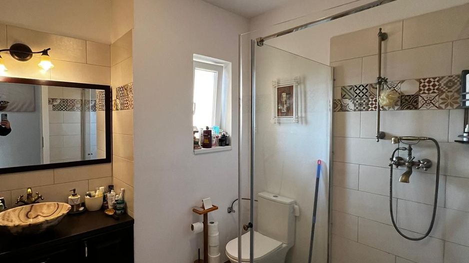 Casa de vanzare , mobilata si utilata, Sanandrei. - Poză 10