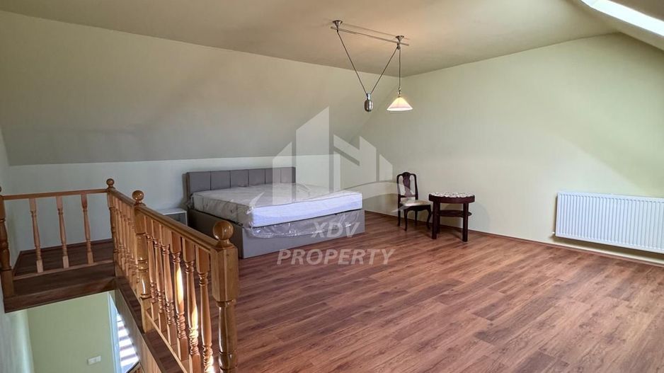 Casa tip duplex , prima inchiriere , 4 camere, 2 bai - Poză 12