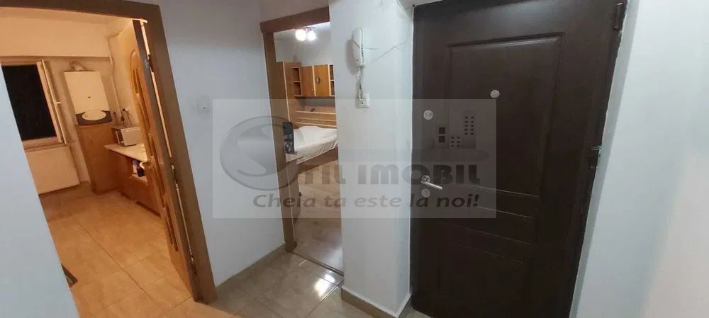 Vand Apartament decomandat, 3 Camere, 2 bai, Iasi, Zona Dacia, Etaj3/8 - Poză 2