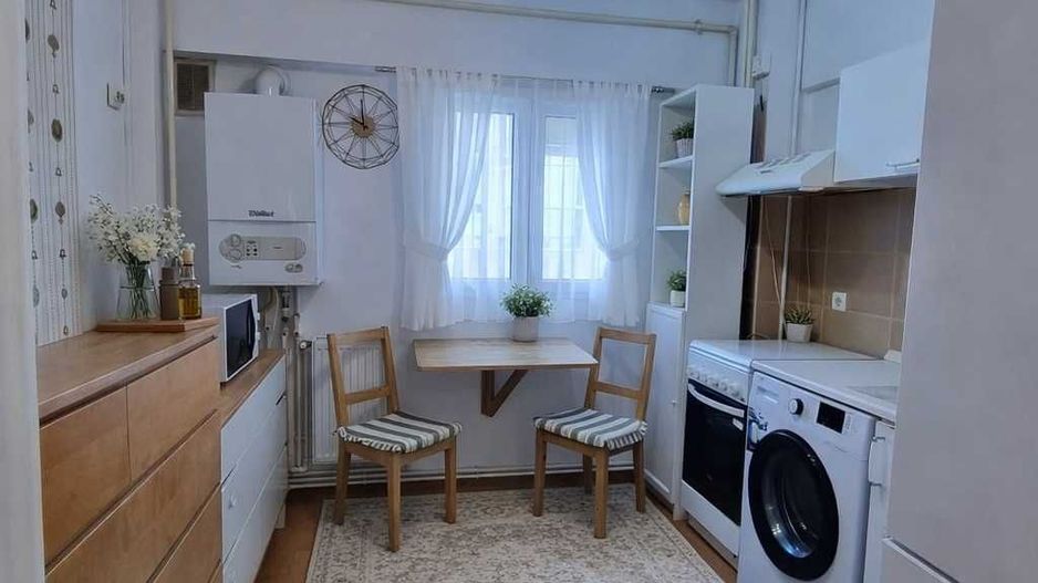 Apartament luminos 2camere, cu vedere la parcul Tineretului. Cu Centrala proprie - Poză 4