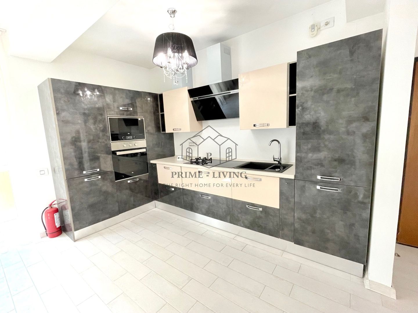 APARTAMENT SUPERB CU 4 DORMITOARE LA PARTER ÎN HERASTRAU - Poză 3