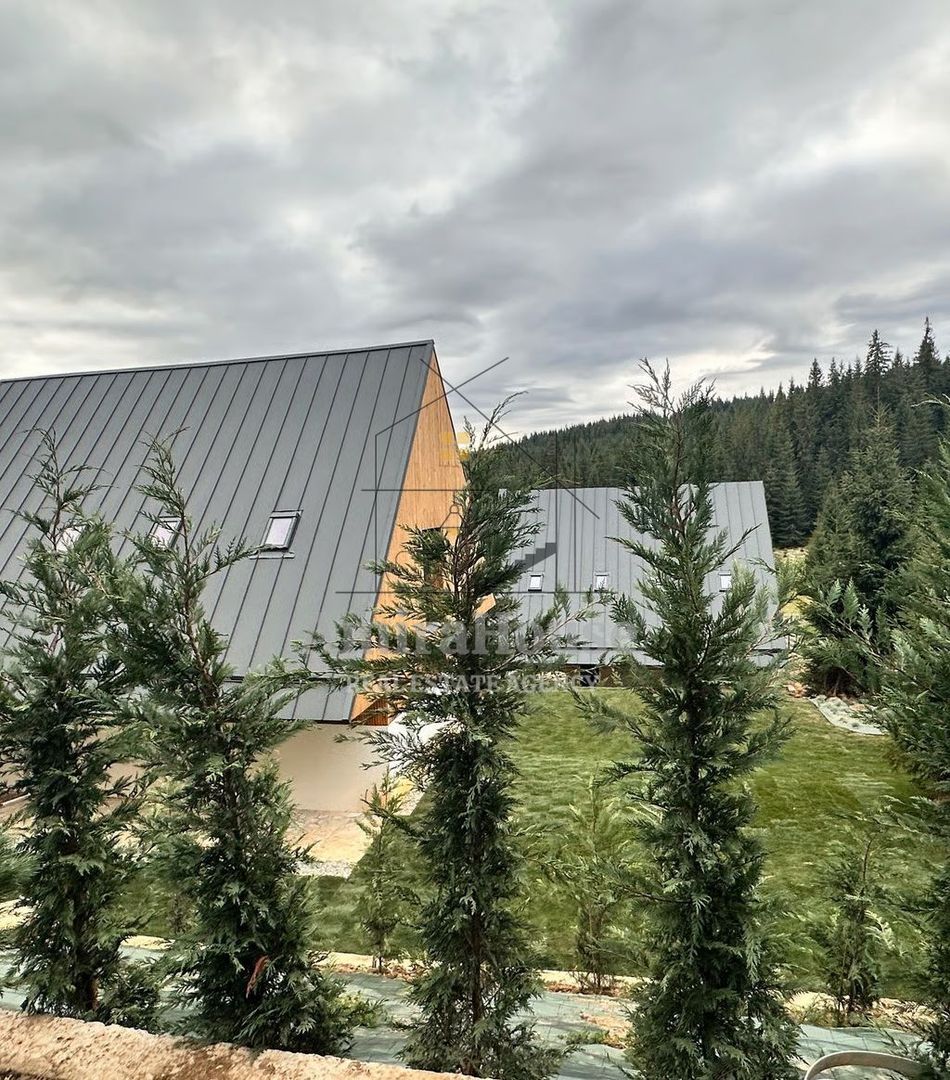 6 Case de vacanta localitatea Marisel jud Cluj la drumul Judetean DJ107P - Poză 5