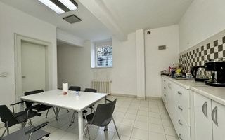 Birouri în imobil cu gradina amenajată - Poză 8