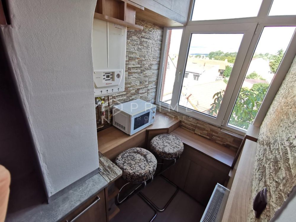 Apartament cu 1 cameră, renovat complet - Poză 3