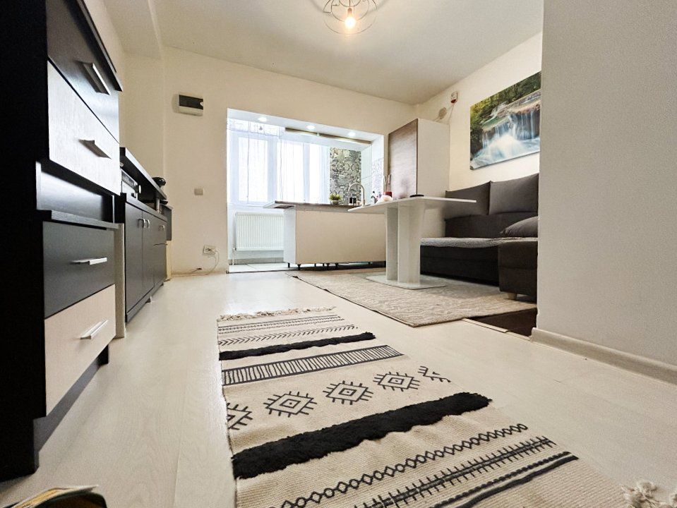 2 camere cu gradina de 35mp + parcare inclusa - Poză 6