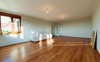 Apartament Duplex Elegant cu Terasă Panoramică – Dealul Cetății, Brașov - Poză 5
