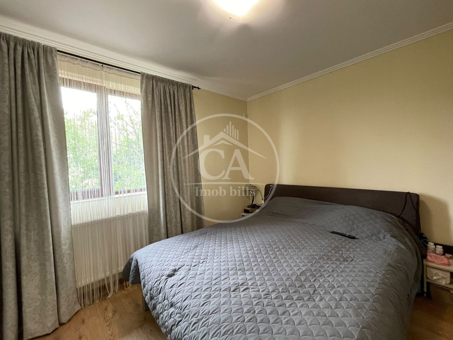 Casa de vanzare cu 3 camere tip duplex in zona Rogerius Oradea - Poză 5