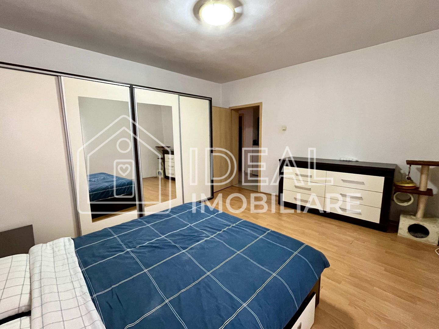 Apartament 3 camere de închiriat - zona Terezian - Poză 4