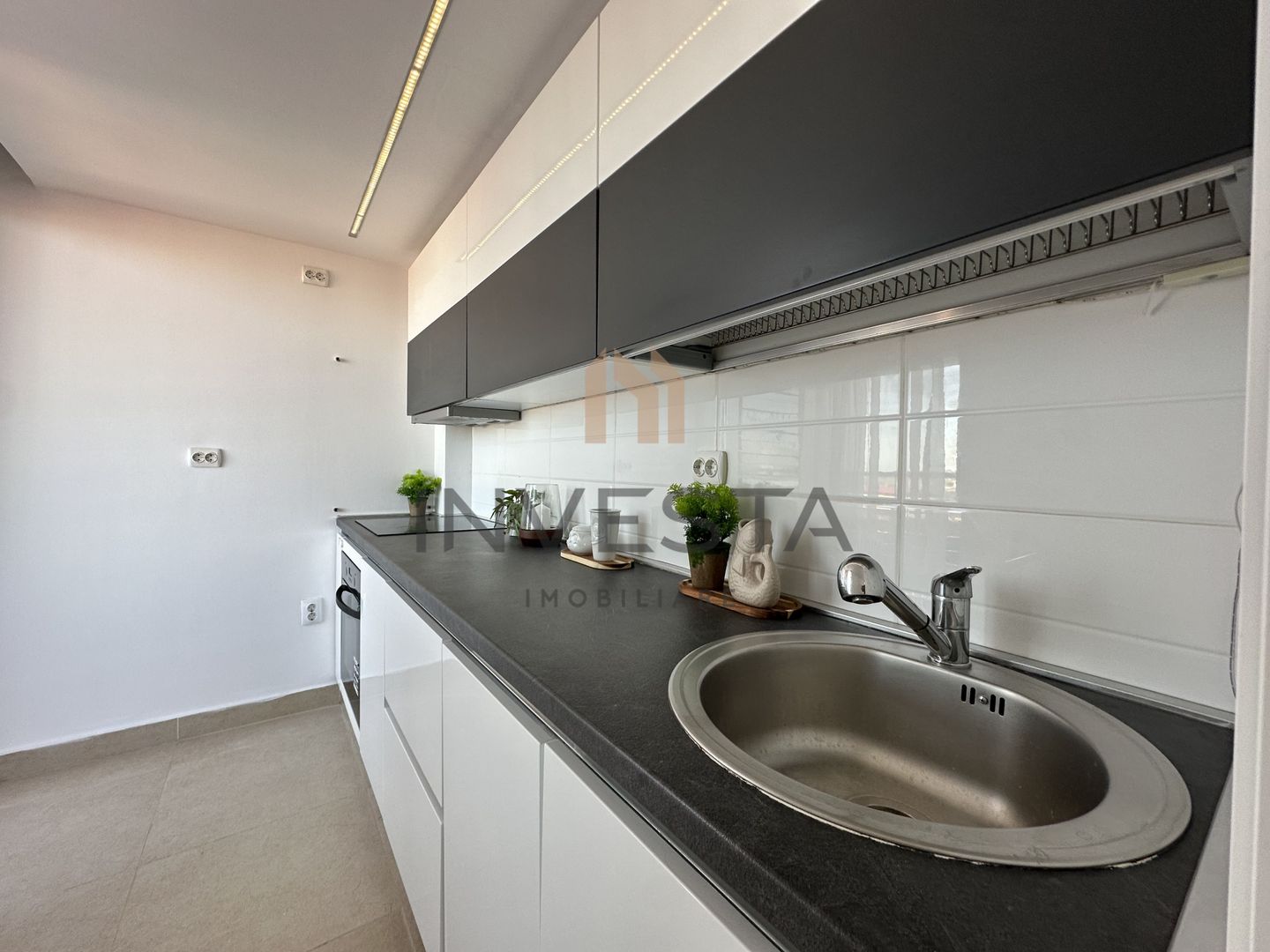 Penthouse de lux pe 2 nivele cu 4 terase in Buna Ziua! - Poză 29