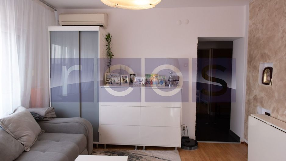 VANZARE 3 CAMERE | 2 BAI | DOMENII | MOBILAT MODERN | 63 MP - Poză 2