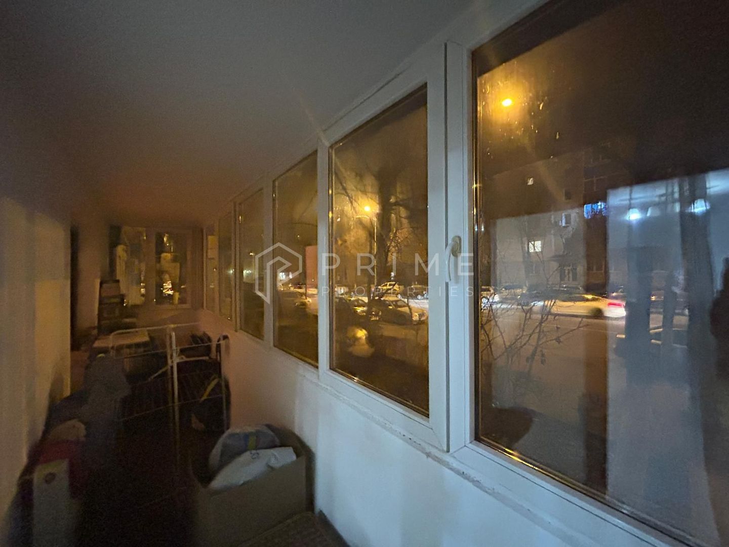 Apartament 3 camere de vânzare – spațios, luminos- str. Cutezanței - Poză 8