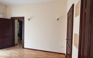 Vilă primitoare zona Modern - Poză 17